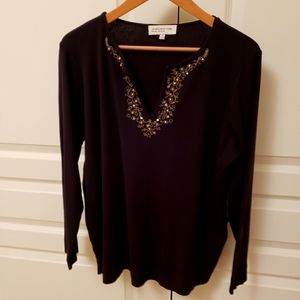 Jones New York 1x plus size split neck long sleeve black top with gold detailing